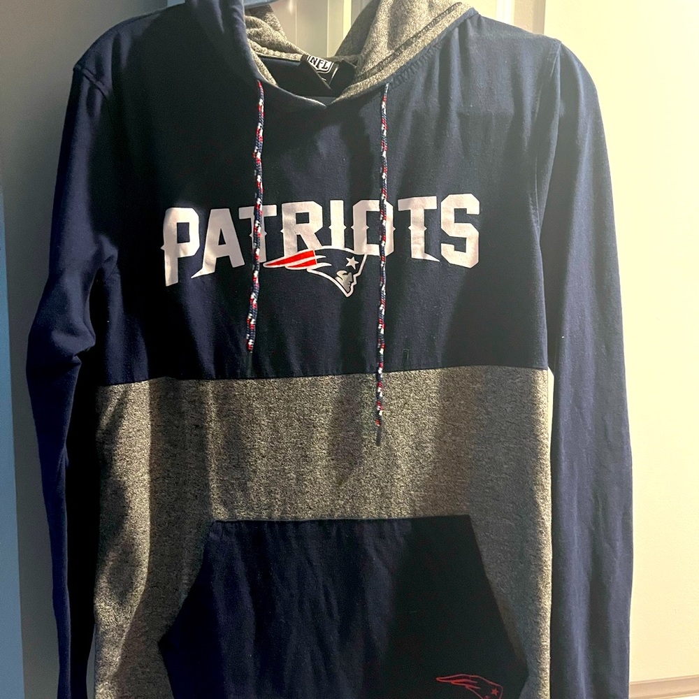 Patriots long sleeve hooded shirt